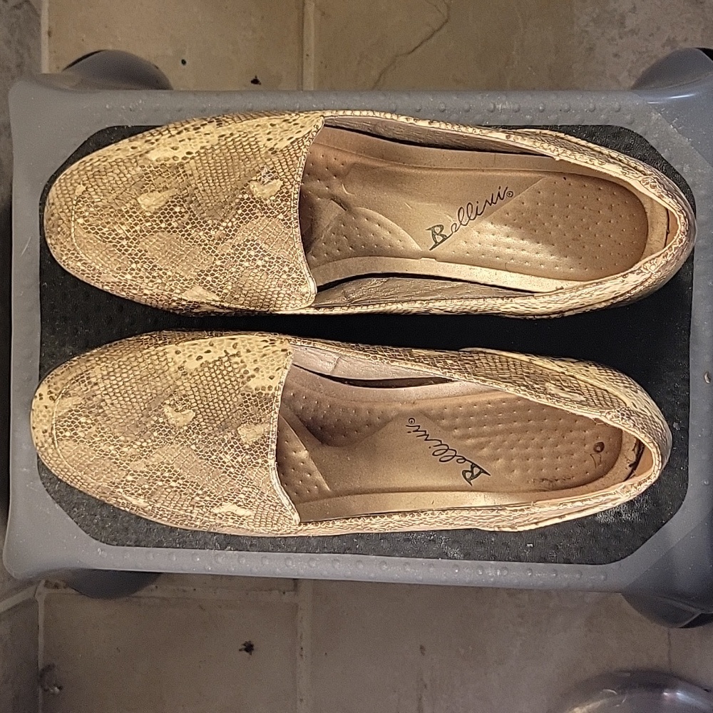 Womens Shoes. Bellini Haze Snake Loafer